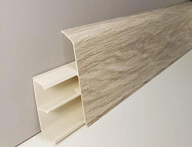 Плинтус ПВХ Winart QUADRO 80x22мм 326 Дуб Рене, 1 м.п.